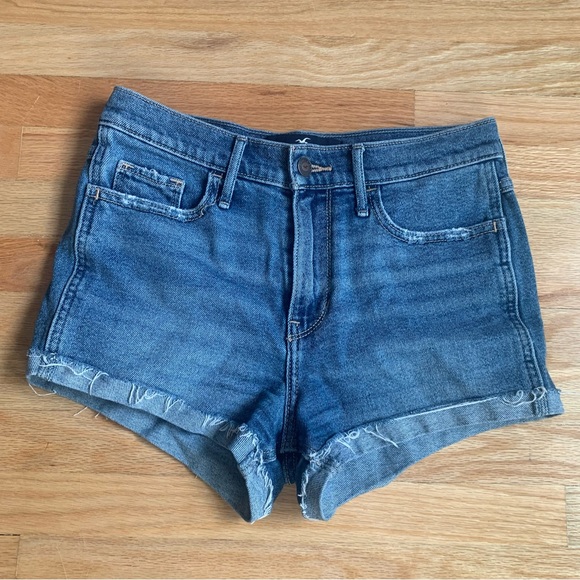 Hollister High-Rise Jean Shorts - Picture 1 of 3